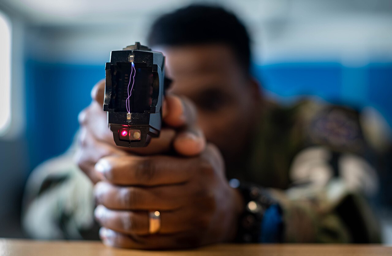 Taser  Class 67